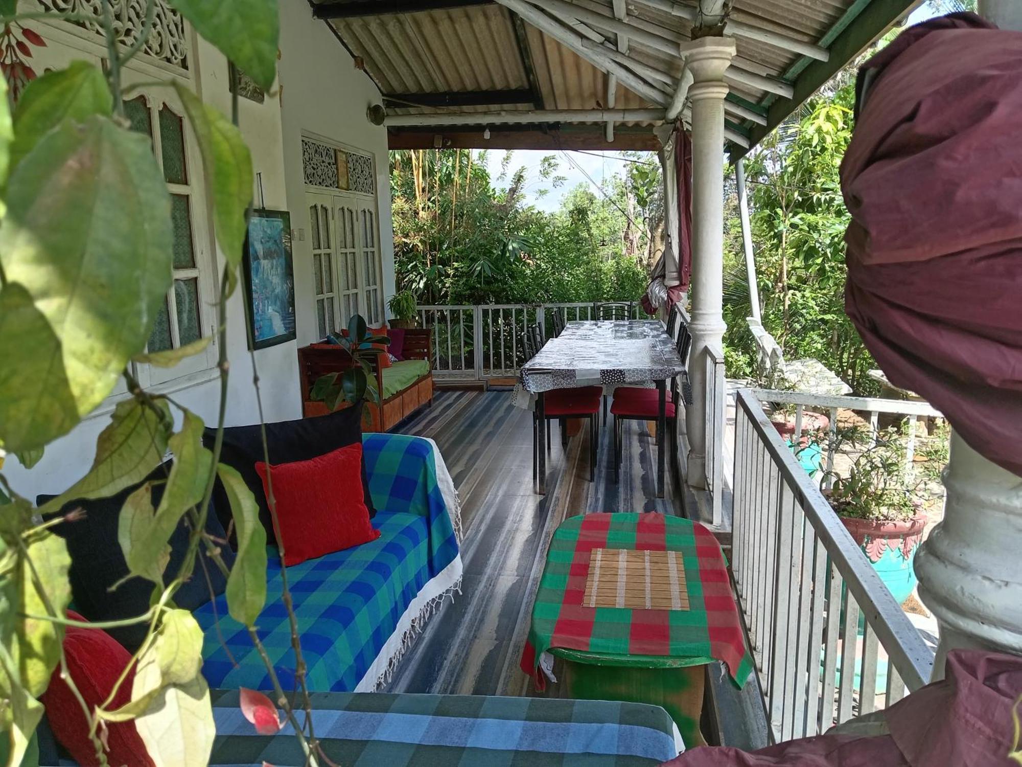 Tunnel Gap Homestay Элла Экстерьер фото