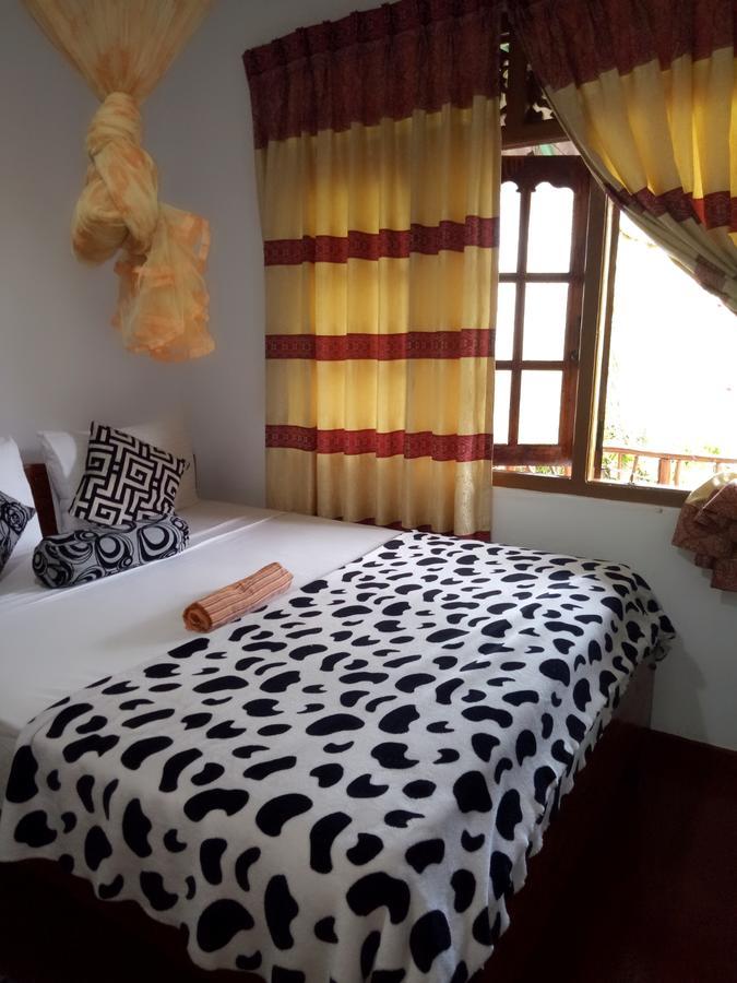 Tunnel Gap Homestay Элла Экстерьер фото
